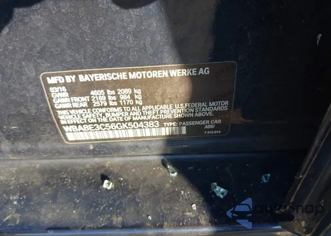 2016 BMW 328I xDrive z USA, uszkodzony, nr VIN WBA8E3C56GK504383